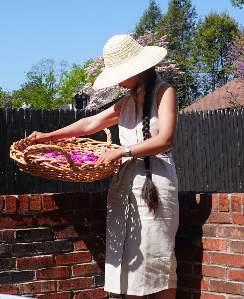 Snake on A Lake-Lotus’ Sleeveless Shirtdress