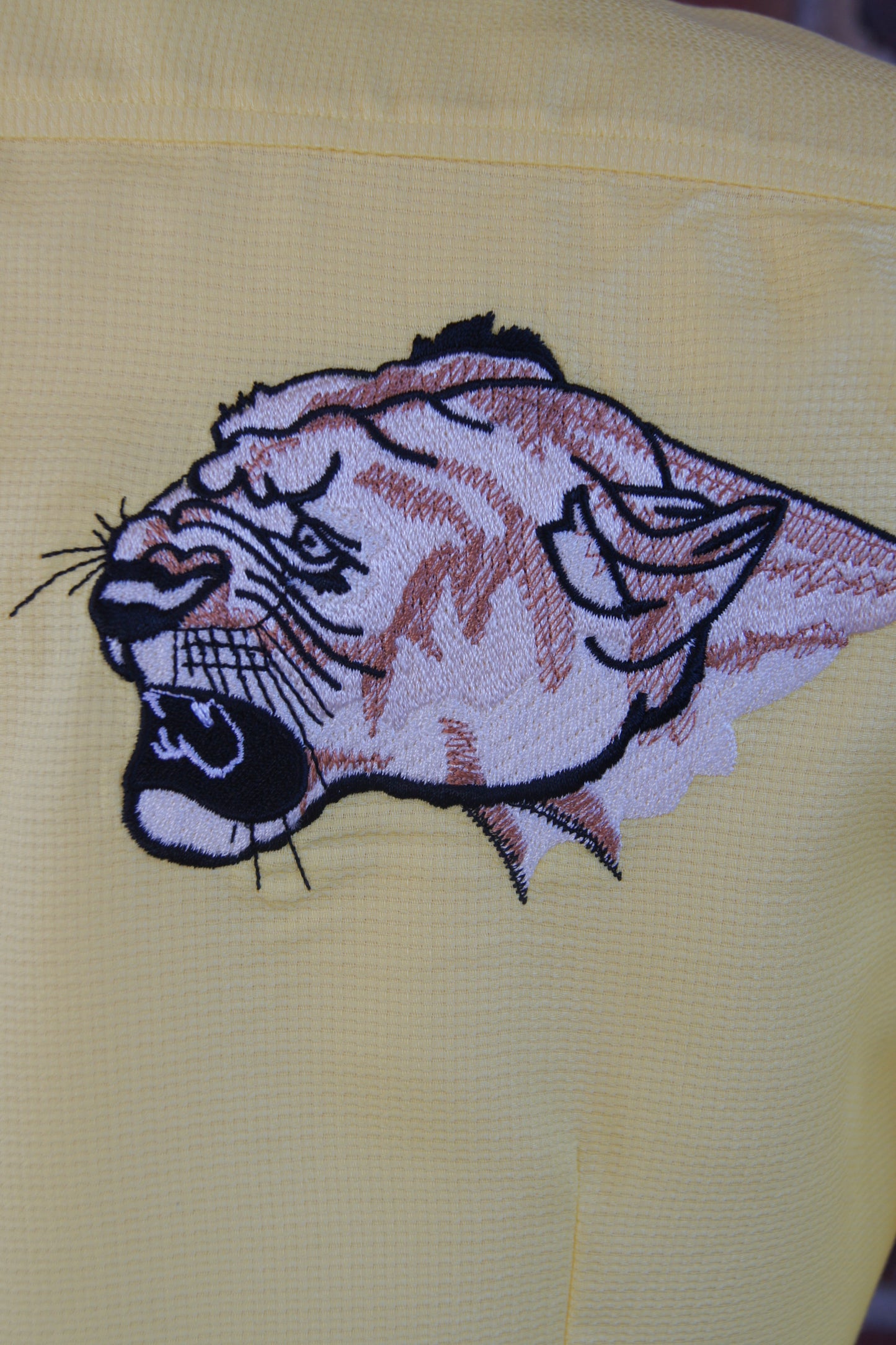 Camiseta imprescindible de Queen of The Jungle-Lotus