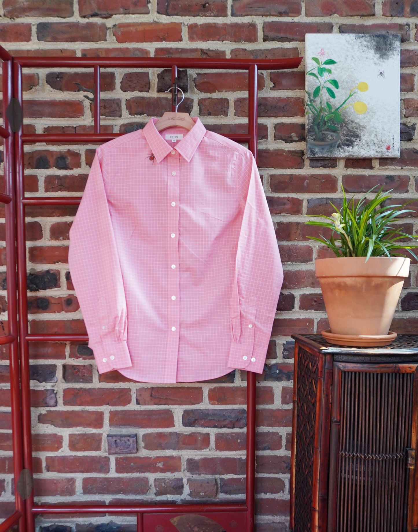 Peligro oculto: camiseta de Lotus